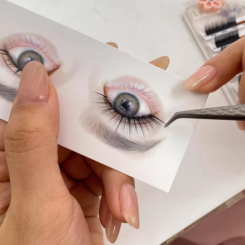 Eyelash Extension Model - Yeni Başlayanlar İçin Yeniden Kullanılabilir Kirpik